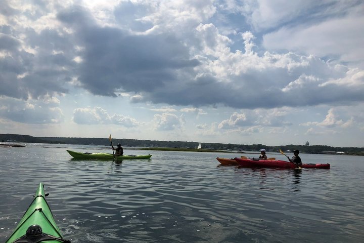Harbor and Lighthouse Kayak Tour With Lobster Roll