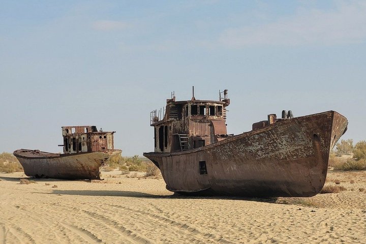Daytrip from Khiva to the Muynak Ship Cemetery and Nukus Museum