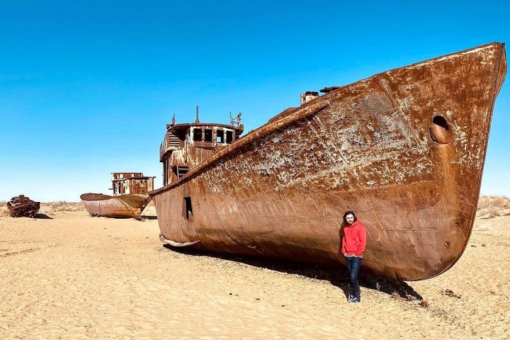Daytrip from Khiva to the Muynak Ship Cemetery and Nukus Museum