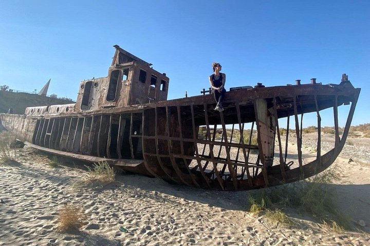 Daytrip from Khiva to the Muynak Ship Cemetery and Nukus Museum