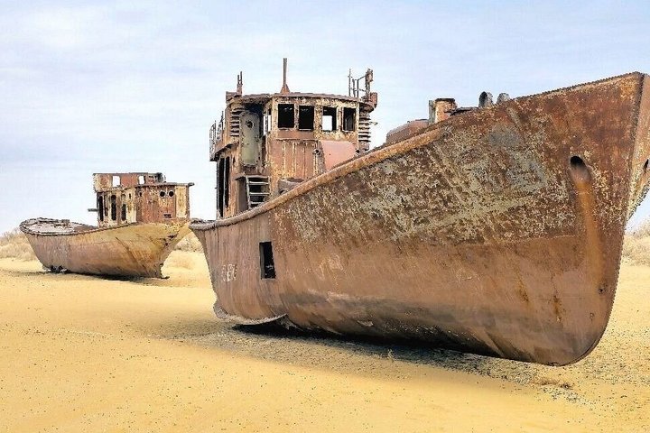 Daytrip from Khiva to the Muynak Ship Cemetery and Nukus Museum