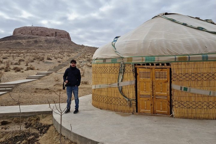 Daytrip from Khiva to the Muynak Ship Cemetery and Nukus Museum