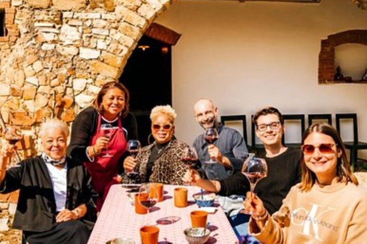 Small-Group Tuscan Cooking Class with Wine & Lunch from Siena