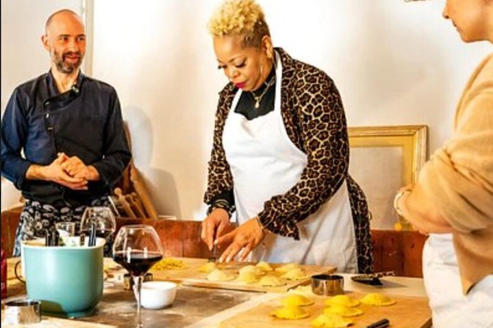 Small-Group Tuscan Cooking Class with Wine & Lunch from Siena