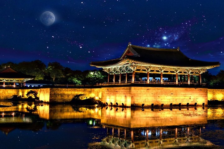 Gyeongju Private Day Tour with Hanbok Fully Customizable
