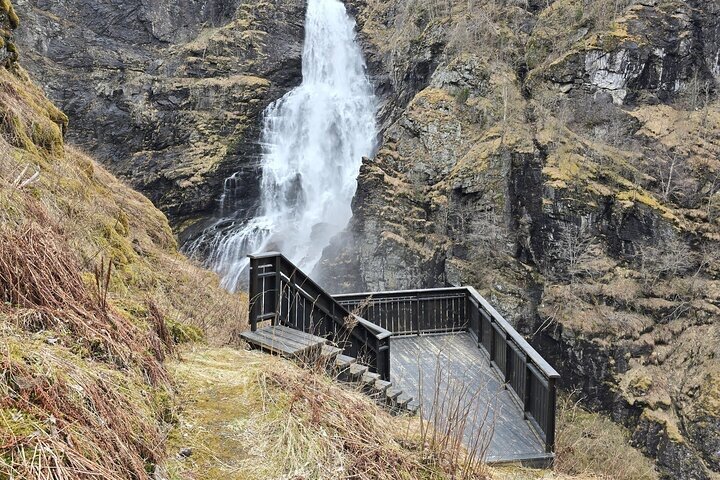 Flam Private Drive with Waterfall Walk and Stegastein Viewpoint