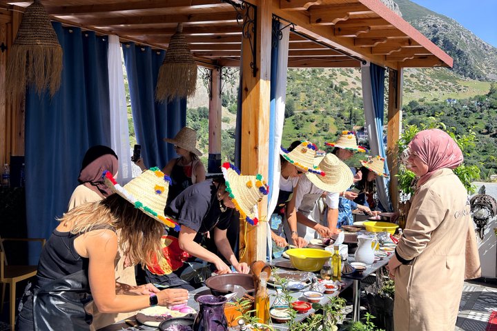 Chefchaouen Private Cooking Class with Mountain View