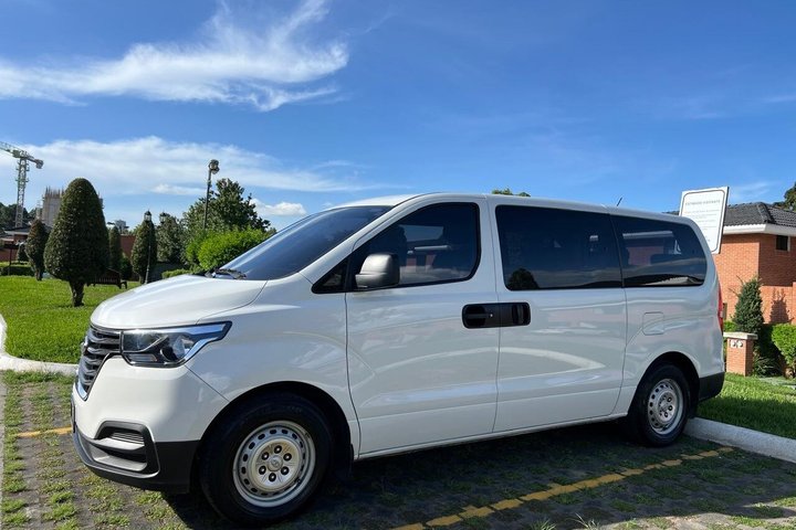 PRIVATE SHUTTLE AIRPORT/ANTIGUA - LAKE ATITLAN or VICEVERSA