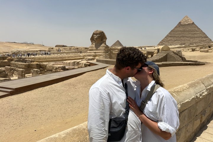 Private Giza Pyramids, Saqqara & Memphis Tour with Egyptologist
