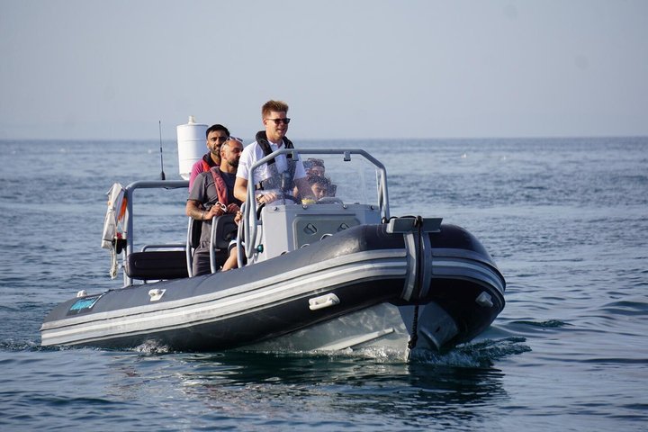 Private Coastal Boat Tour in Torquay