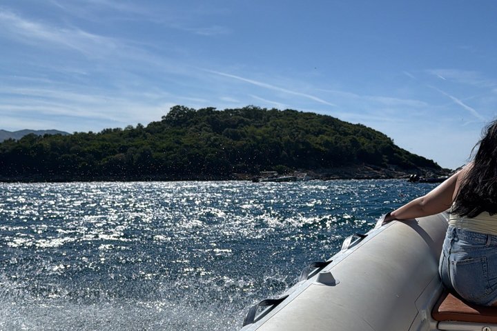 SpeedBoat Trip to 5 Islands of Ksamil & Swimming