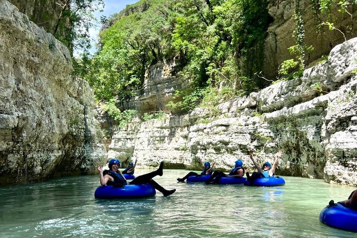 Osumi Canyon Adventure - Rafting & Tubing