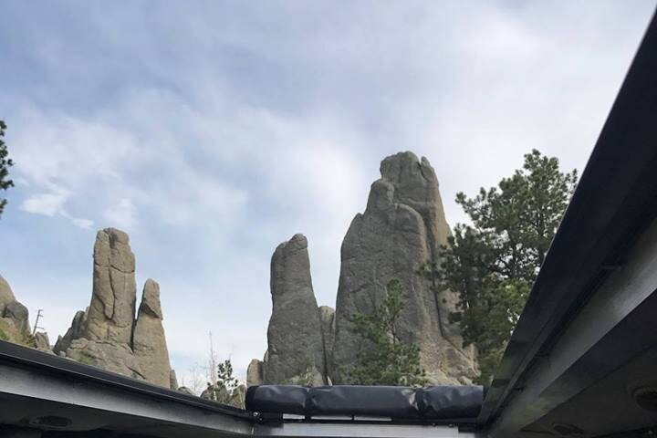 Mt Rushmore Night Ceremony and Tour - with Tunnels and Stargazing