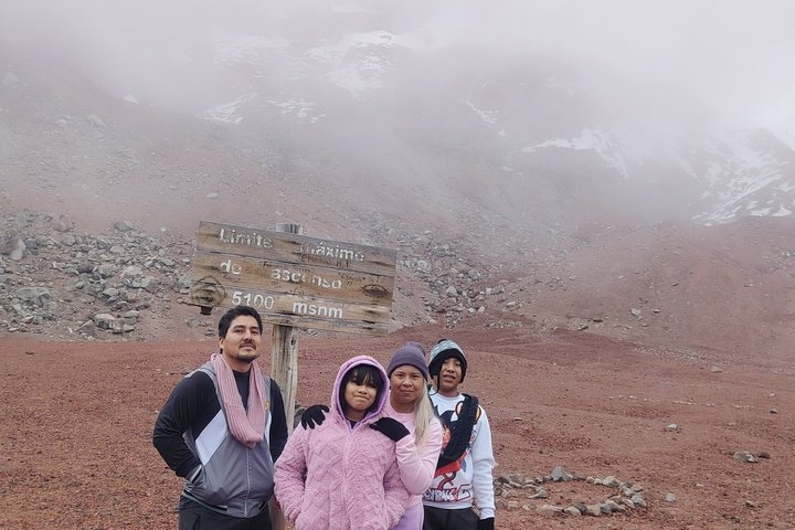 Chimborazo Private Transfer from Riobamba – Carrel Refuge Visit