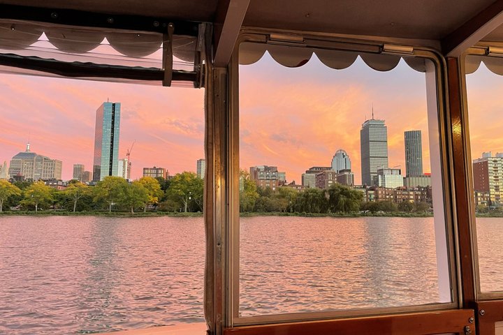 Boston: Cocktail & Sunset Cruises on the Charles River