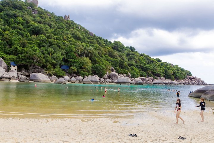 Koh Tao Snorkeling Tour to Hidden Bays and Koh Nang Yuan
