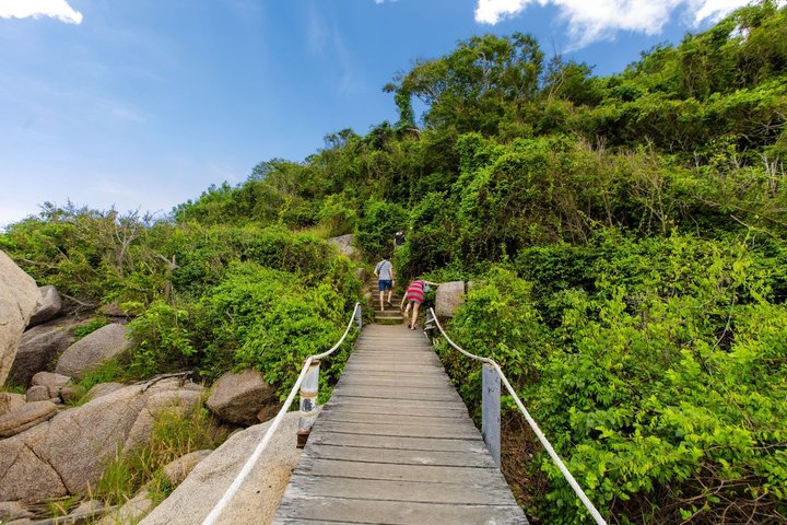 Koh Tao Snorkeling Tour to Hidden Bays and Koh Nang Yuan