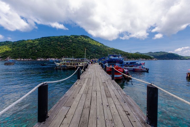 Koh Tao Snorkeling Tour to Hidden Bays and Koh Nang Yuan