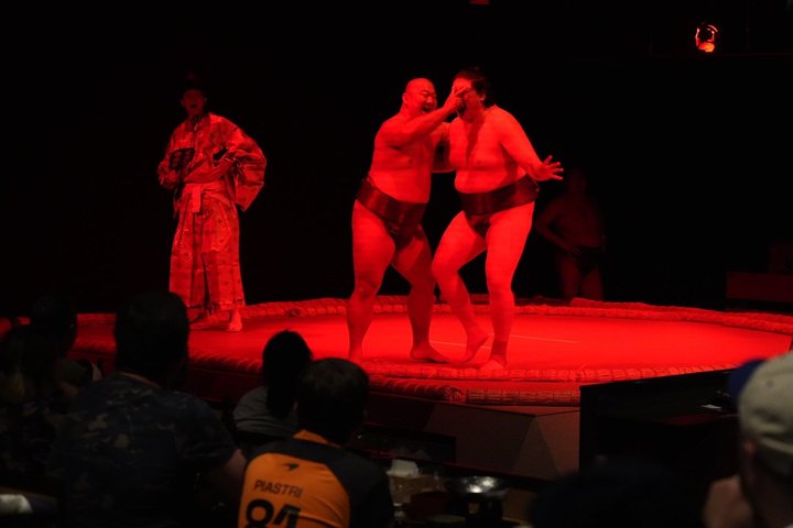 Tokyo Live Sumo Show & Kaiseki Dinner HIRAKUZA GINZA TOKYO
