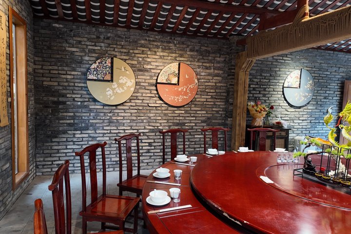 Chengdu Tea Ceremony and Sichuan Opera Permanence Experience