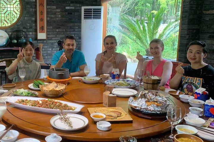 Chengdu Tea Ceremony and Sichuan Opera Permanence Experience