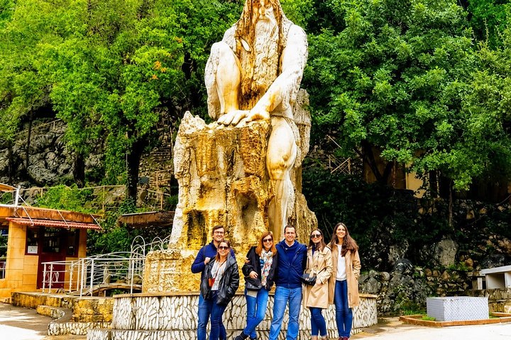 Private Tour to Jeita Grotto, Harissa and Saint Charbel