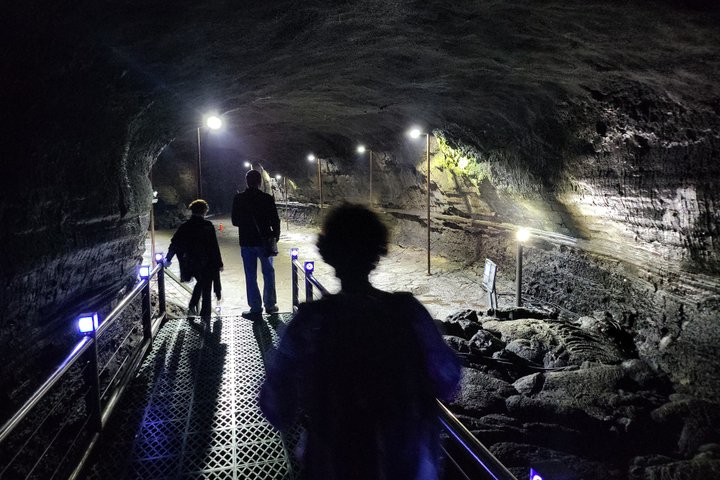 Private Half Day tour Manjanggul Lava tube in Jeju island