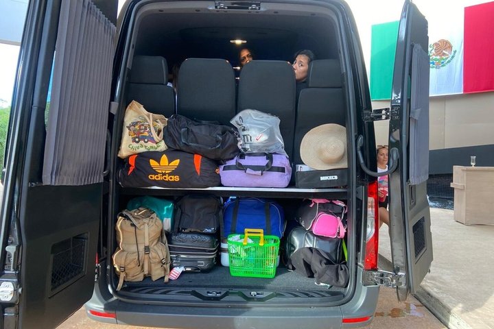 Huatulco Airport: Round-Trip Transfer to Huatulco Hotels