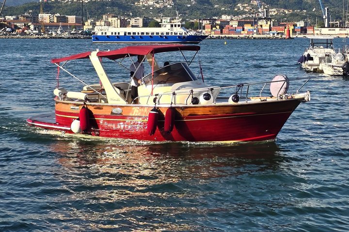 Sunset Boat Tour and Cinque Terre Aperitif from Monterosso