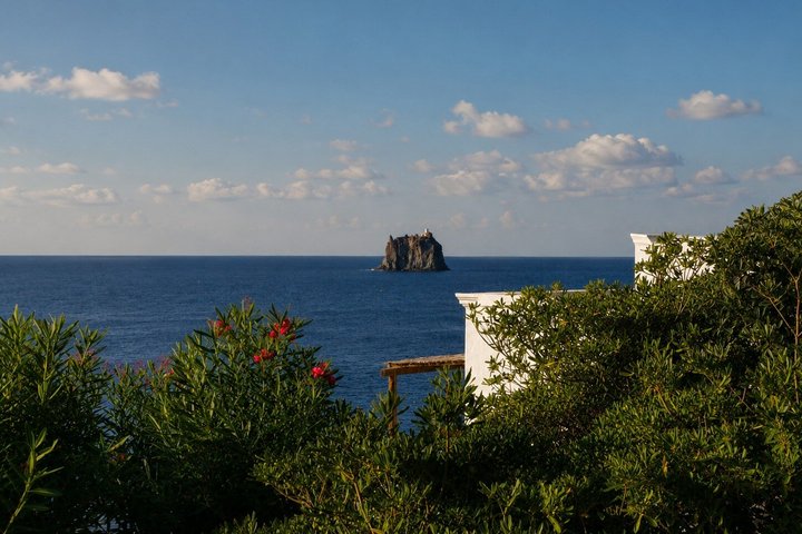 Relaxation excursion from Lipari Panarea and Stromboli.