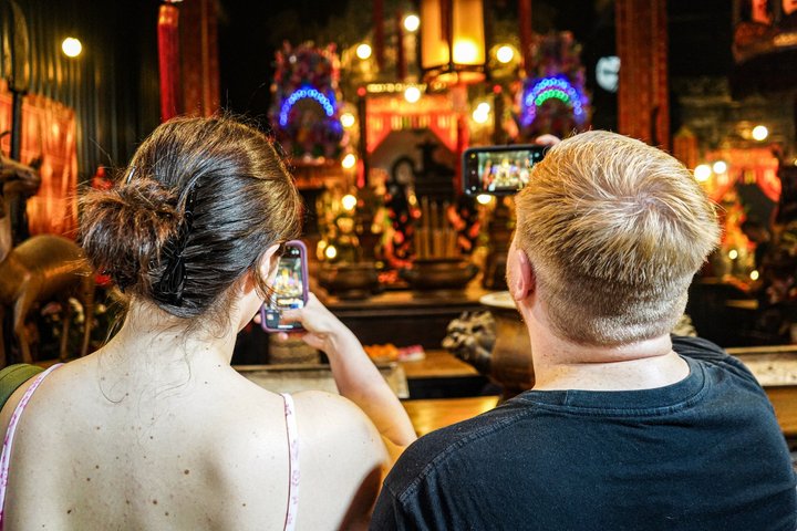 Hong Kong Walking Tour: 6-hrs Landmarks & Highlights with Lunch