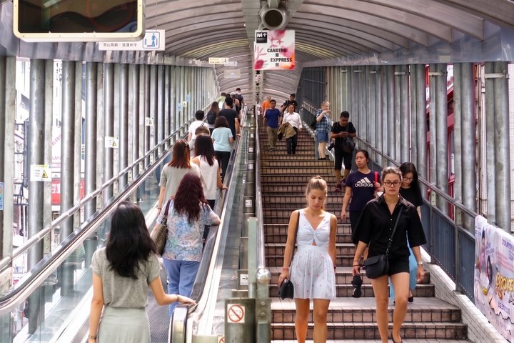 Hong Kong Walking Tour: 6-hrs Landmarks & Highlights with Lunch