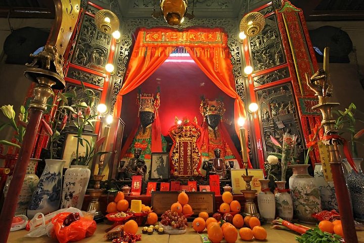 Hong Kong Walking Tour: 6-hrs Landmarks & Highlights with Lunch