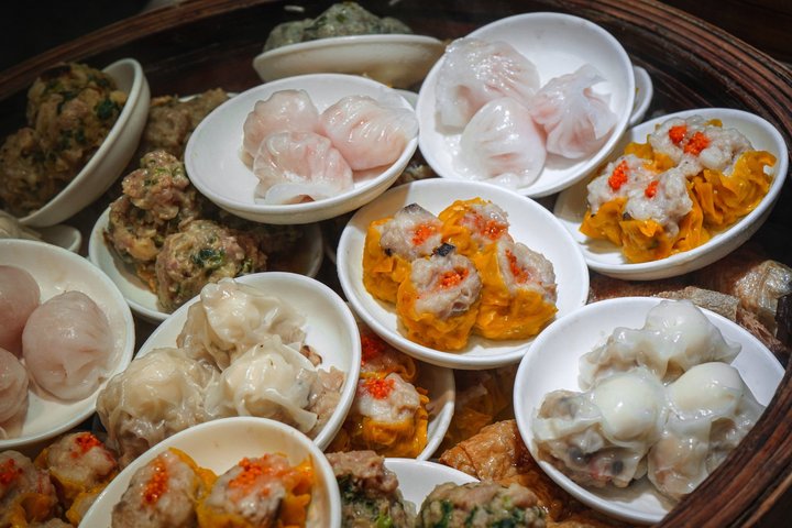 Hong Kong: 7-Course Hong Kong Street & Restaurant Food Tour