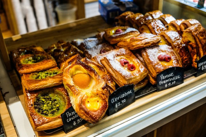 Pittsburgh Sweet Treats Food Tour: Donuts, Pastries, & More