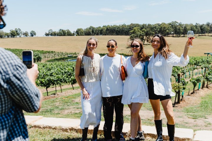 Premium Hunter Valley Wine Tour with Tastings & 2 Course Lunch