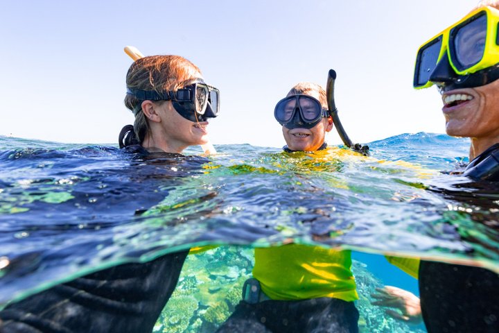 Great Barrier Reef and MOUA Cruise from Townsville or Magnetic Island