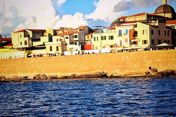 Sunset tour on a sailing boat with aperitif or dinner
