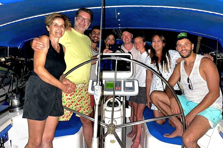 Sunset tour on a sailing boat with aperitif or dinner