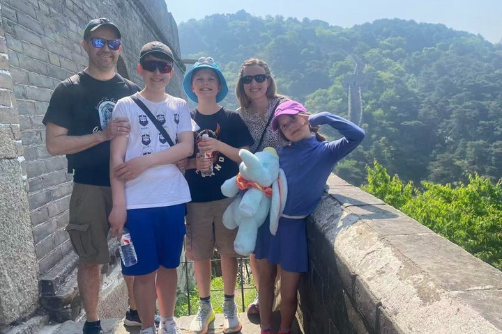 All-Inclusive Day Tour: Mutianyu Great Wall and Summer Palace