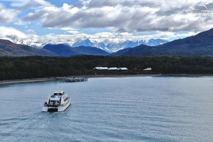 Patagonia Most Scenic Navigation to Balmaceda & Serrano Glaciers