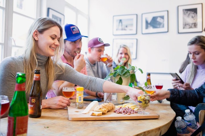 Hungry Mary's Famous Beer and Chocolate Tour in Brussels