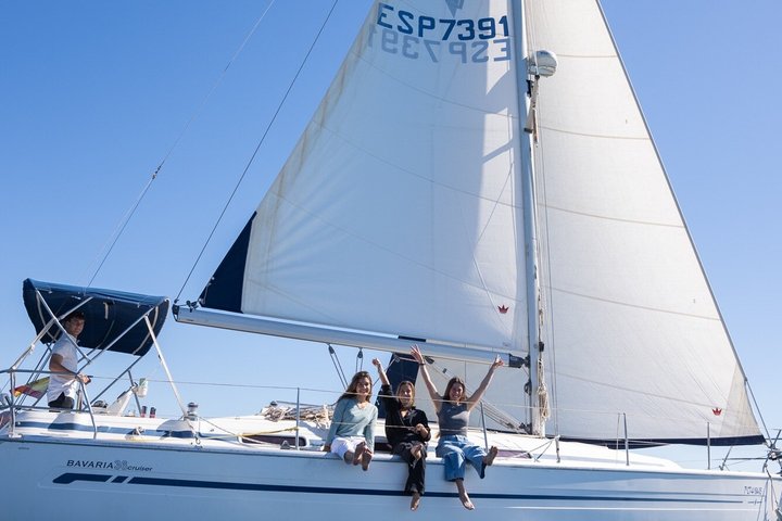 Private Marbella Cruise with Drinks and Paddle Board