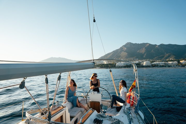 Private Marbella Cruise with Drinks and Paddle Board