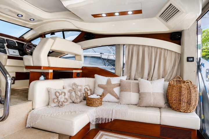 Private Luxury Yacht |+ 2 free Jet Skis | + Sea Pool