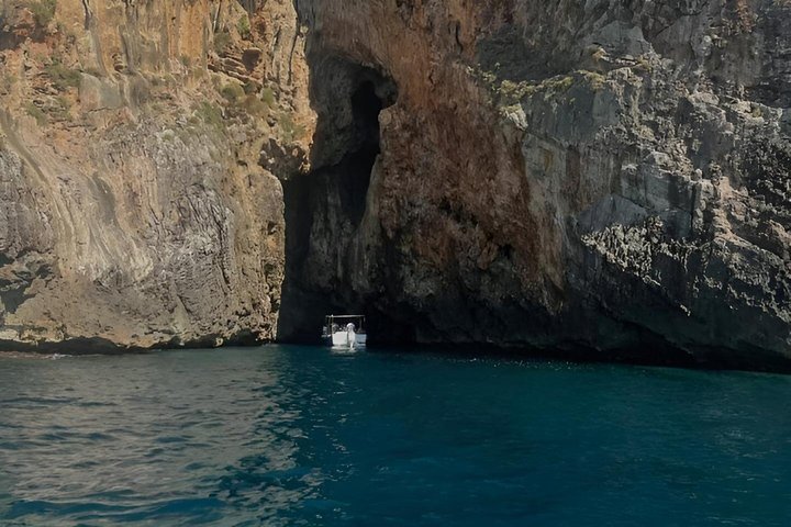Excursions to the caves of Santa Maria di Leuca
