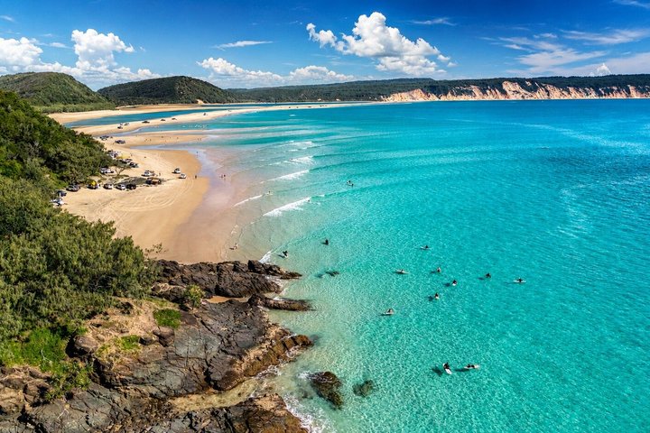 Rainbow Beach: Dolphin & Wildlife Ocean Kayak & Beach 4WD Tour