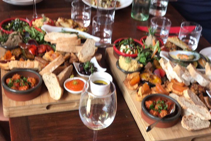 Full-Day Wine Gourmet and Scenic Delight Tour of Marlborough from Blenheim