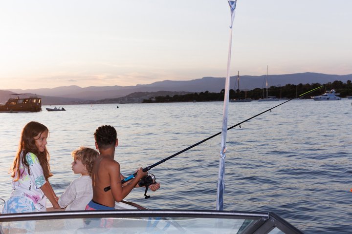 Private Luxury Boat Tour from Cannes to the Lerins Islands