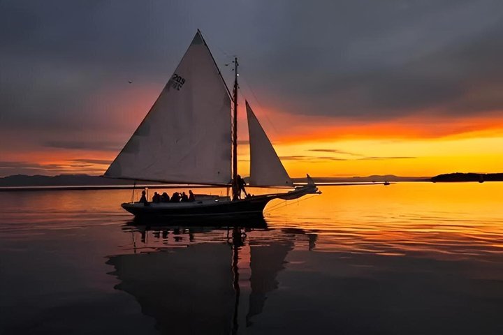 Public Sunset Sailing Cruise on Lake Champlain